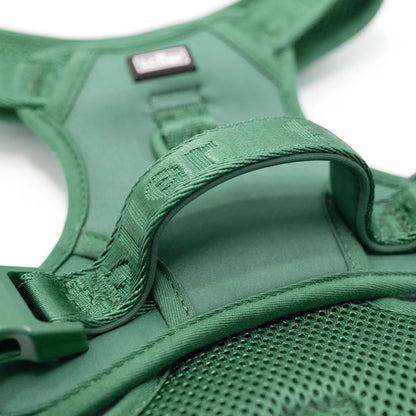 Green Toller harness handle close up